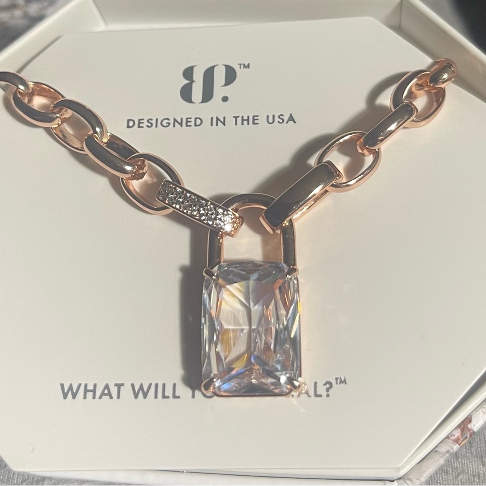 Bomb Party necklace Trend Maker Rose Gold Lock